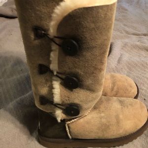 Ugg boots-bailey button tall boots